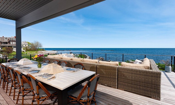 York Beach House | INCREDIBLE OCEANFRONT HOME, ELEVATOR, 6 BEDROOMS, 7 BATHS & SPECTACULAR VIEWS!