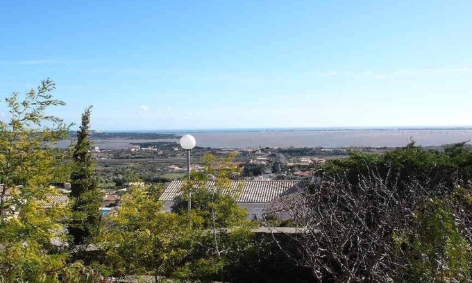 Fitou Apartment | Independent apartment in villa with garden and Fitou sea view