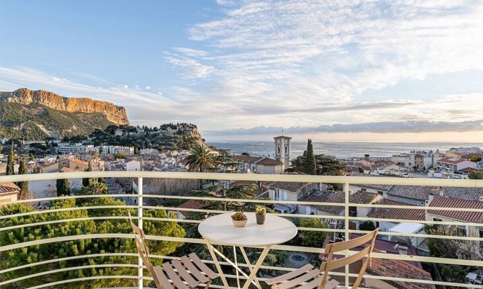 Cassis Apartment | Indigo-Calme, spacieux, vue imprenable 2 terrasses