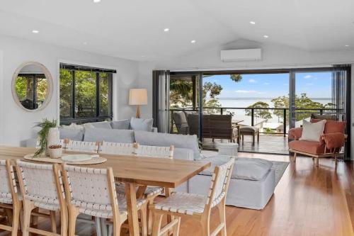 Vincentia House | Indigo Views - renovated Vincentia beach house