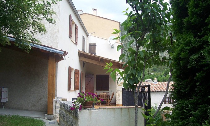 Rougon House | INDIVIDUAL HOUSE FACING THE CANYON OF VERDON CALM ABSOLUTE