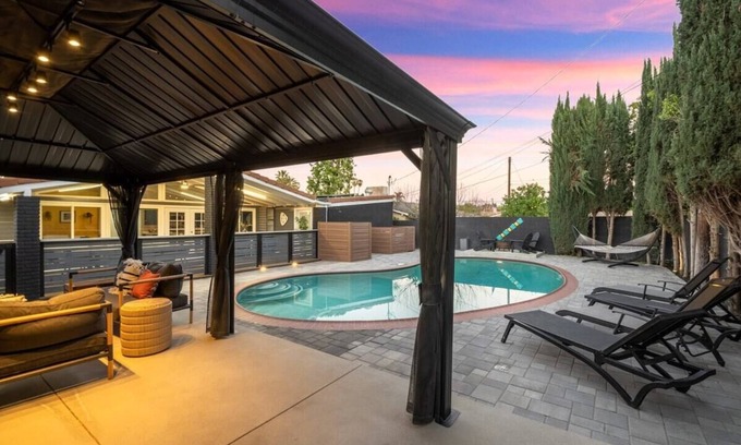 North Hills West Villa | *Indoor/Outdoor Living* Htd Pool, Cabana, Bbq