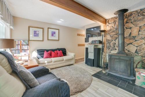 Elmira House | Indoor Pool Access Cabin in Lakes of the North!