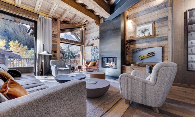 Val-d'Isere Ski Chalet | Indulge in Ultimate Alpine Luxury – 6-Bedroom Chalet with Pool & Mountain Views