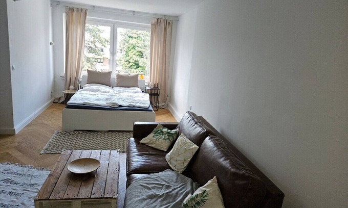 Duissern Apartment | Industrial chic main station reachable on foot