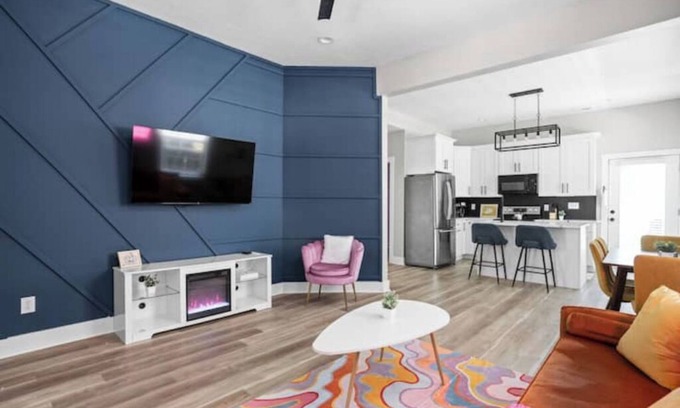 Indianapolis House | Indy Adventure: Hot Tub, Arcade, Grill, Sleeps 8!n