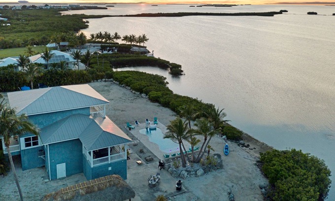Big Coppitt Key House | *INFINITE HORIZONS @ BIG COPPITT* Waterfront Home & Pool + LAST KEY SERVICES…