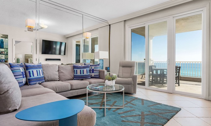 Clipper Cove Condo | Inn at Crystal Beach 405 | by Salt Water Vacations