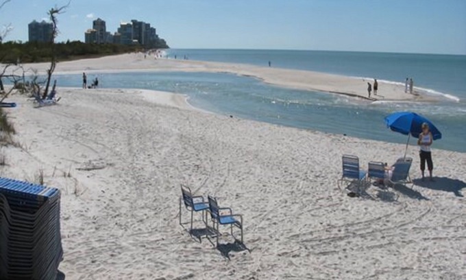 Pelican Bay Hotel | Inn at Pelican Bay