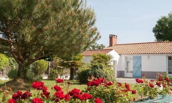 Saint-Urbain House | Inn Saint-Urbain, 2 bedrooms, 4 people