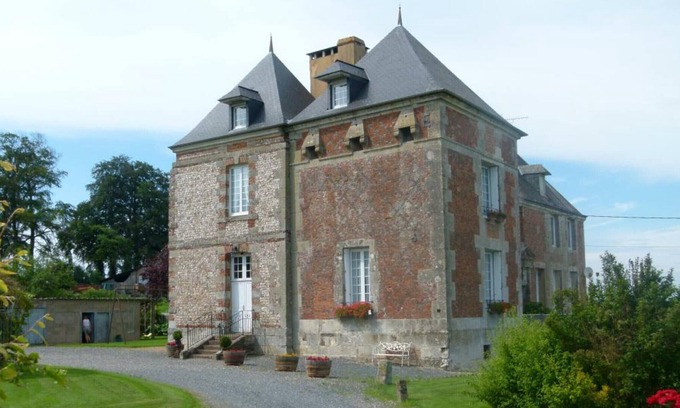 Ypreville-Biville House | Inn Ypreville-Biville, 7 bedrooms, 15 people
