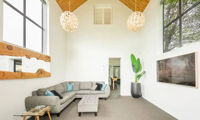 Christchurch City Centre House | Inner City House - Great Location!