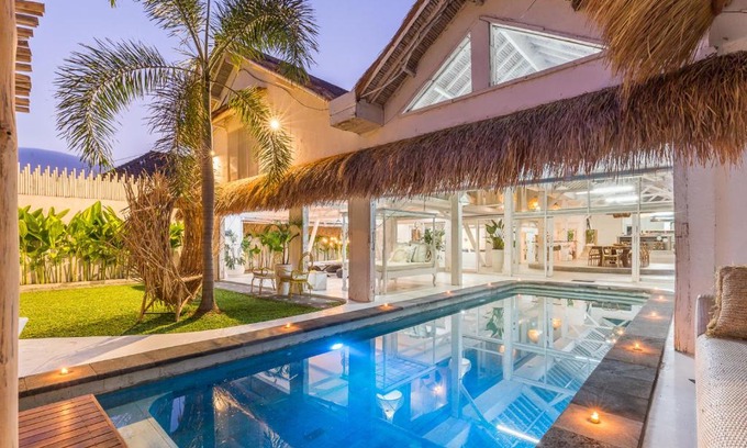 Cemagi Villa | Instagramable 4 bedroom Villa Azur