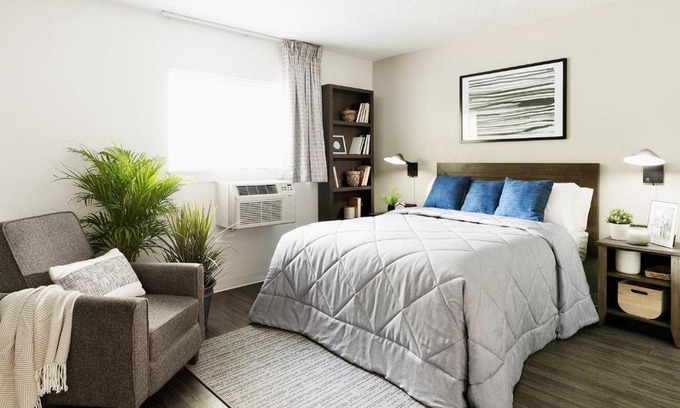 Anderson Hotel | InTown Suites Extended Stay Anderson SC - Clemson University