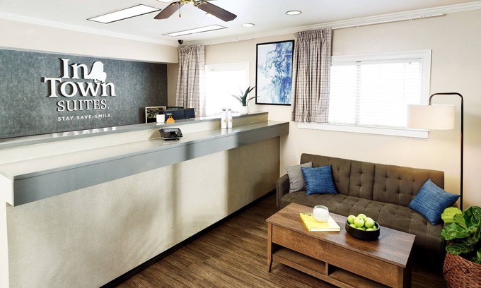 Hattiesburg Hotel | InTown Suites Extended Stay Hattiesburg