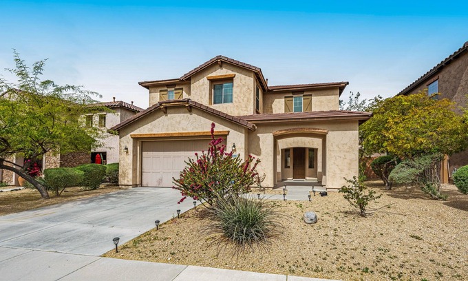 Westwing Mountain House | Inviting home with WiFi, washer/dryer, central AC & covered patio