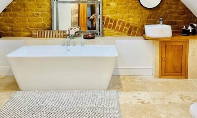 Banbury House | Inviting No.13 The Views