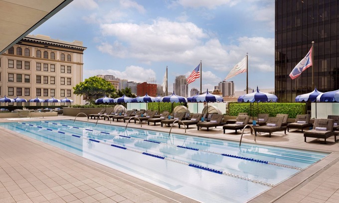 Downtown San Diego Hotel | Inviting Room Right in the Vibrant Downtown Life | 2 Family Ready Rooms