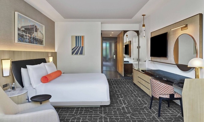 Fort Worth Cultural District Hotel | Inviting Room w/Prime Location for Museum Exploration