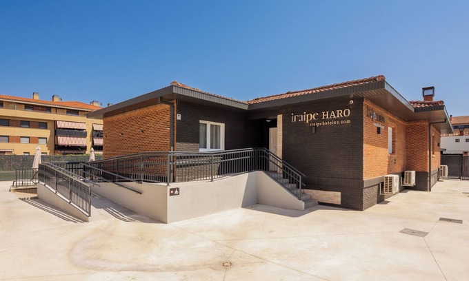 Haro House | Iraipe Haro Auto Check-in
