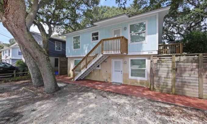 Coquina Gables Apartment | Island & Beach Life Awaits You