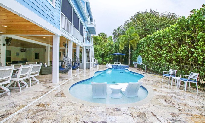 Captiva House | Island Escape - Luxury Captiva Island Home w/Pool + Hot Tub near Beach