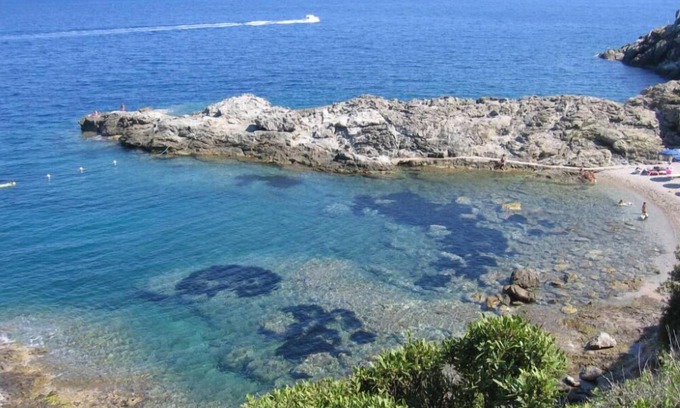 Capo D'arco House | Island D Elba Capo D Arco: Villa on the promontory among flowers and scents