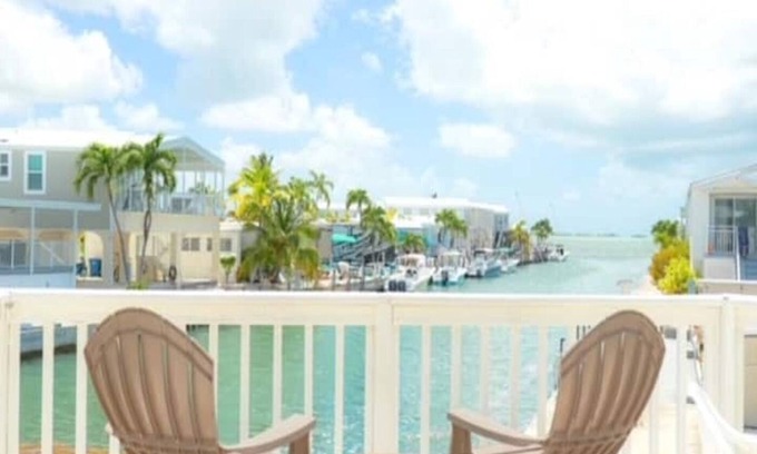 Cudjoe Key Cottage | Island Oasis ~ YOUR Paradise awaits in Venture Out Resort!