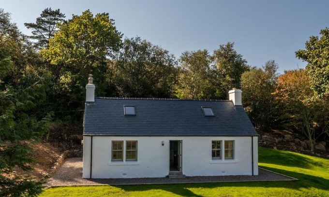 Suladale House | Isle of Skye luxury cottage near Portree