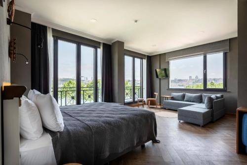 Istanbul City Center Hotel | Istanbul Old City Colorful Houses Balat PETRION Hotel