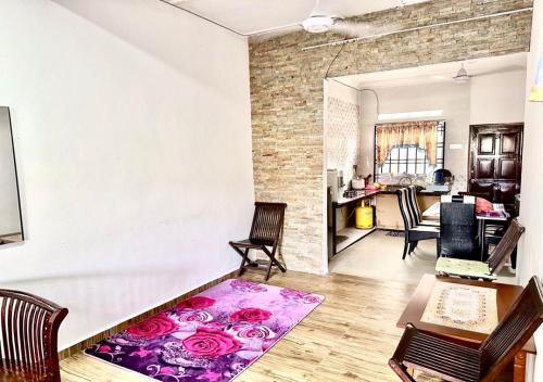Kota Tinggi House | Isyfaq Homestay 2 bedroom & 2 bathroom