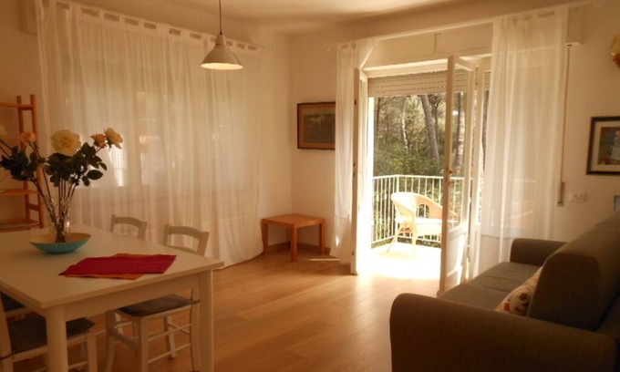 Marina di Castagneto Carducci Apartment | SECOND FLOOR APARTMENT IN THE GREEN OF THE PINETA