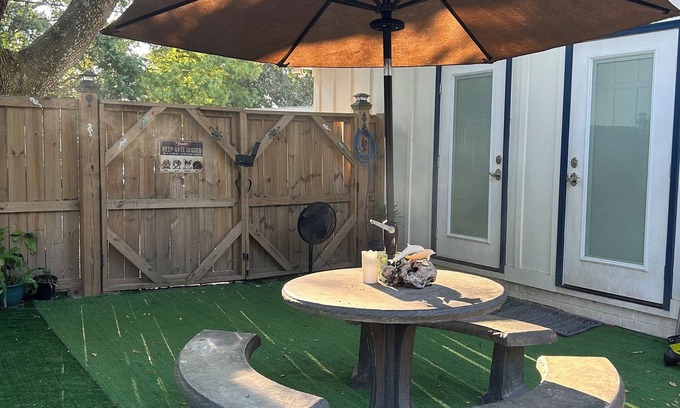 Biloxi House | It's ready.totally updated. walk to the beach/coliseum/mall