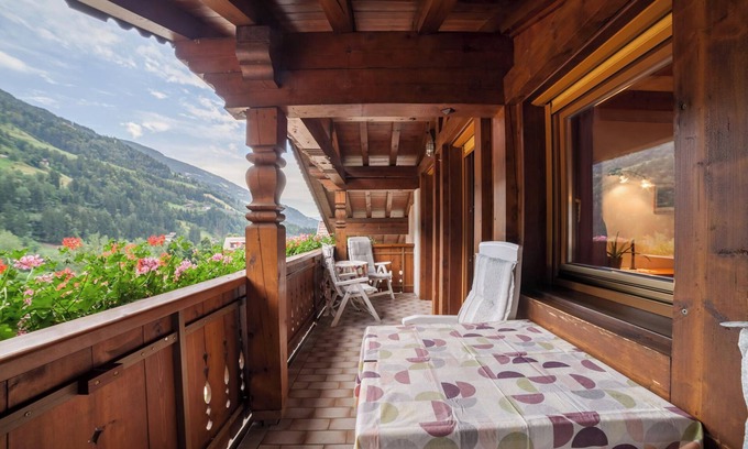 San Martino in Passiria Apartment | Apartment ‘Sonnenparadies 4’ with Mountain View, Wi-Fi & Garden