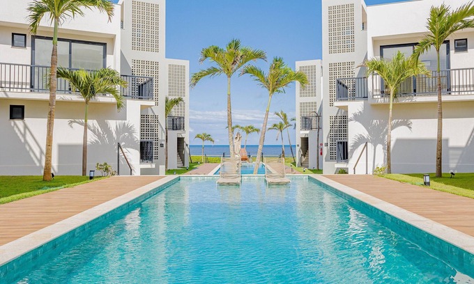 Itacimirim Apartment | IT38 Decorated Duplex Apartment 3/4, Foot on the Sand