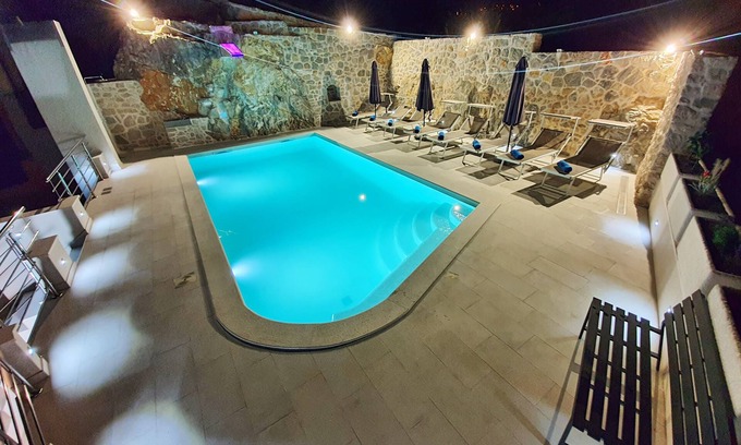 Klis Apartment | Ivan's holiday house with private swimming pool