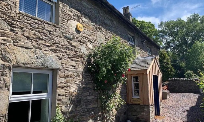 Aberfeldy House | Ivy Cottage, Aberfeldy - Highland Perthshire