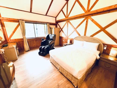 West District Hotel | Ivy Motel