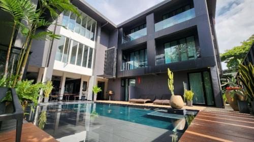 Wua Lai Hotel | iWualai Hotel