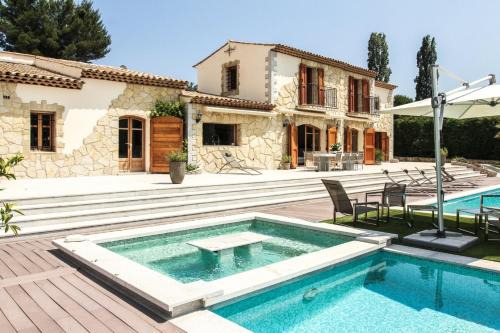 Saint-Julien-d'Asse Villa | Jaccuzzi | Pool | Golf | Tennis | Boules court