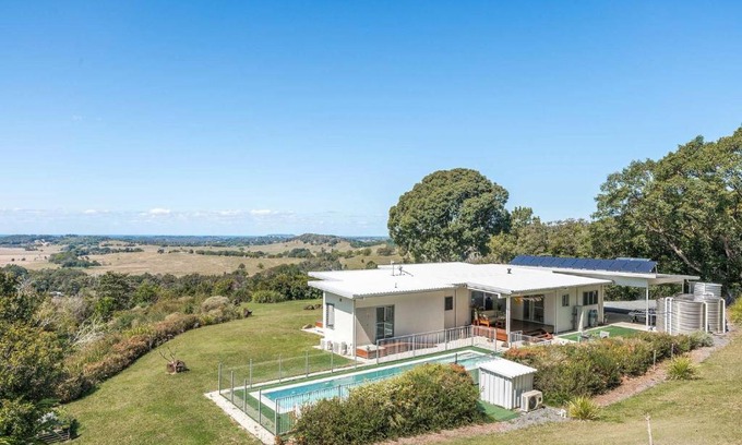 Myocum House | Jali Burugar - serene hinterland retreat with pool