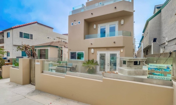 Mission Beach Condo | Jamaica Palms & Penthouse, Sleeps 22