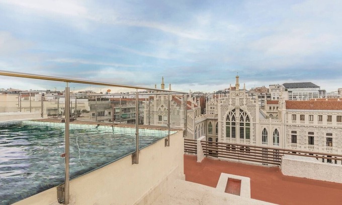 Milla de Oro Apartment | Jara - 2 bedrooms and shared pool in Salamanca