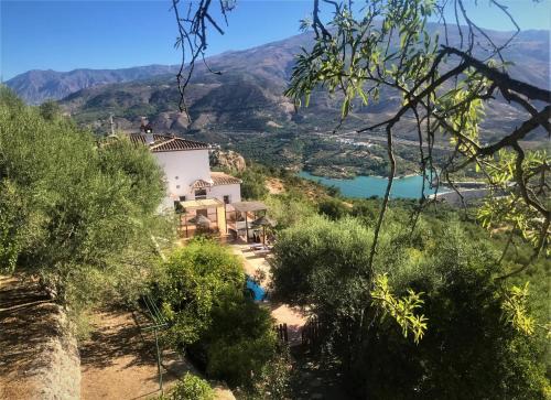 Pinos del Valle Apartment | Jardin Andaluz veleta