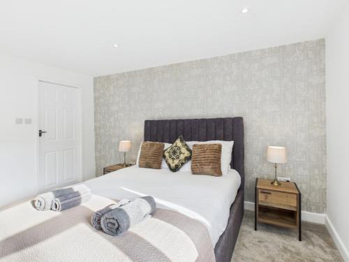 Birmingham House | Jays modern guest house