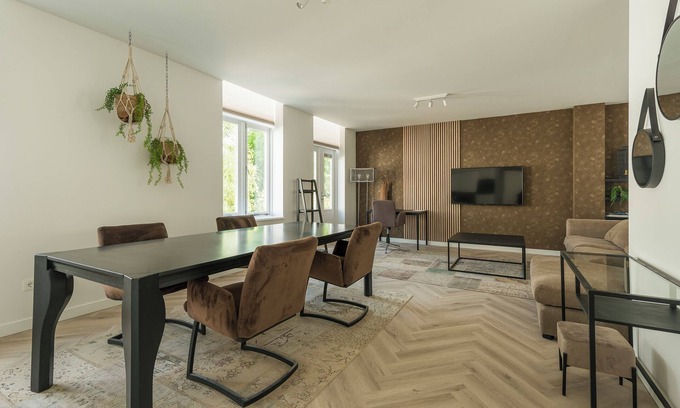 Centrum Apartment | Jean | NEW Luxurious home with balconies | Room 3