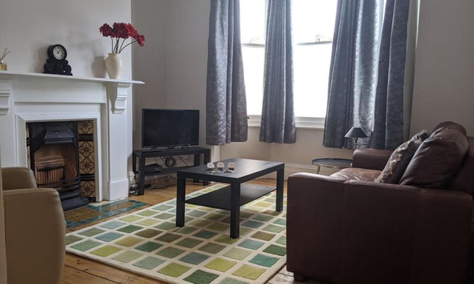 Shaftesbury Apartment | Jedburgh Garden