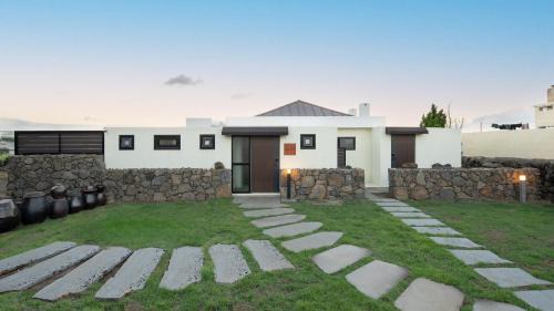 Hallim House | Jeju Staysosoheon dokchae pension