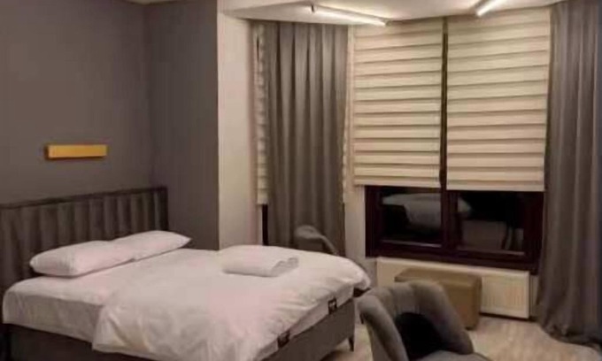 Rasimpasa Apartment | JirHouse Sarıköşk Suite Gray