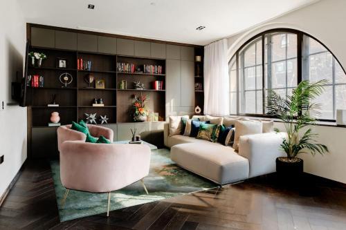 Covent Garden Apartment | JOKER! Off Oxford St! 3Bed 3Bath LuXXe Hideaway for Stylish Families and Couples
